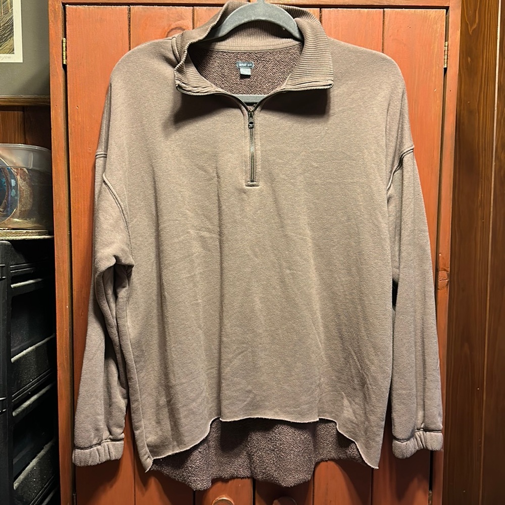 AERIE raw cut hem sweatshirt